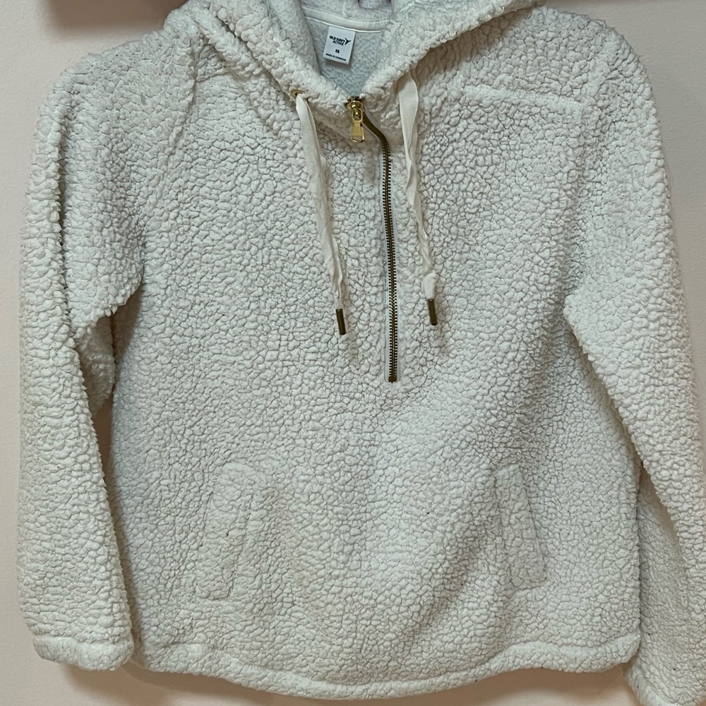 Women’s Fleece Hooded Half Zipper